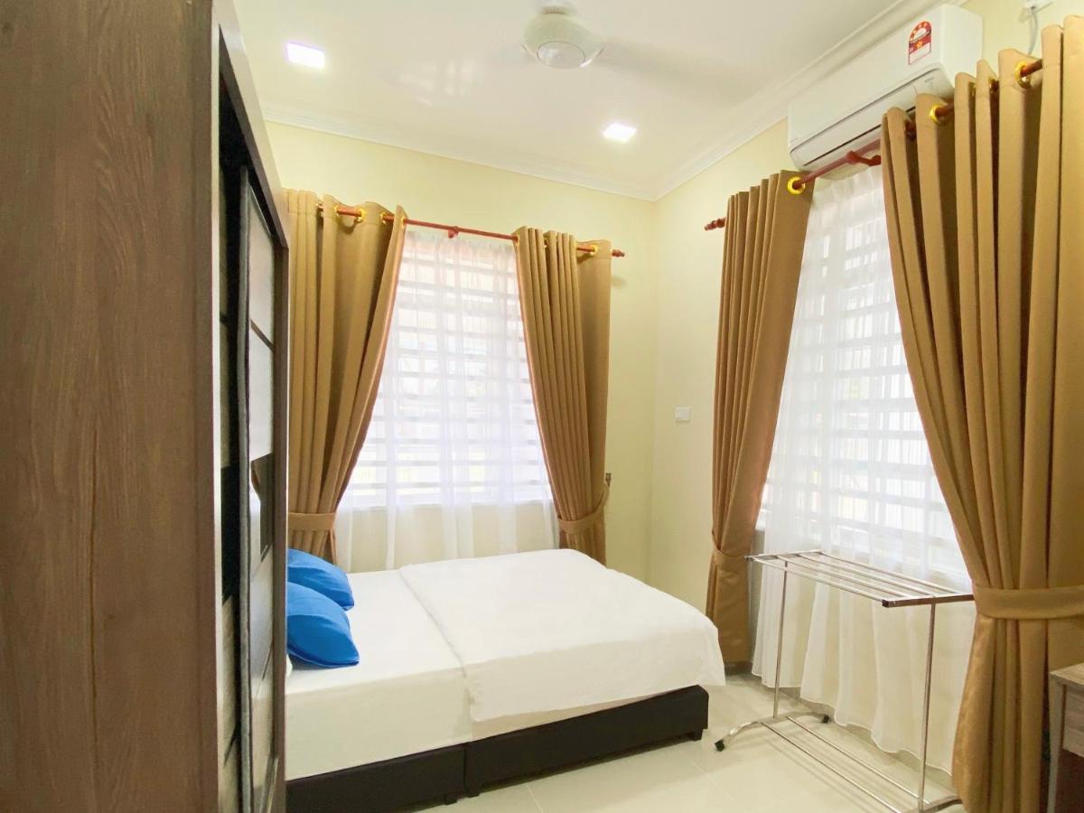Nazza Homestay Besut With Swimming Pool Kampung Raja Zewnętrze zdjęcie